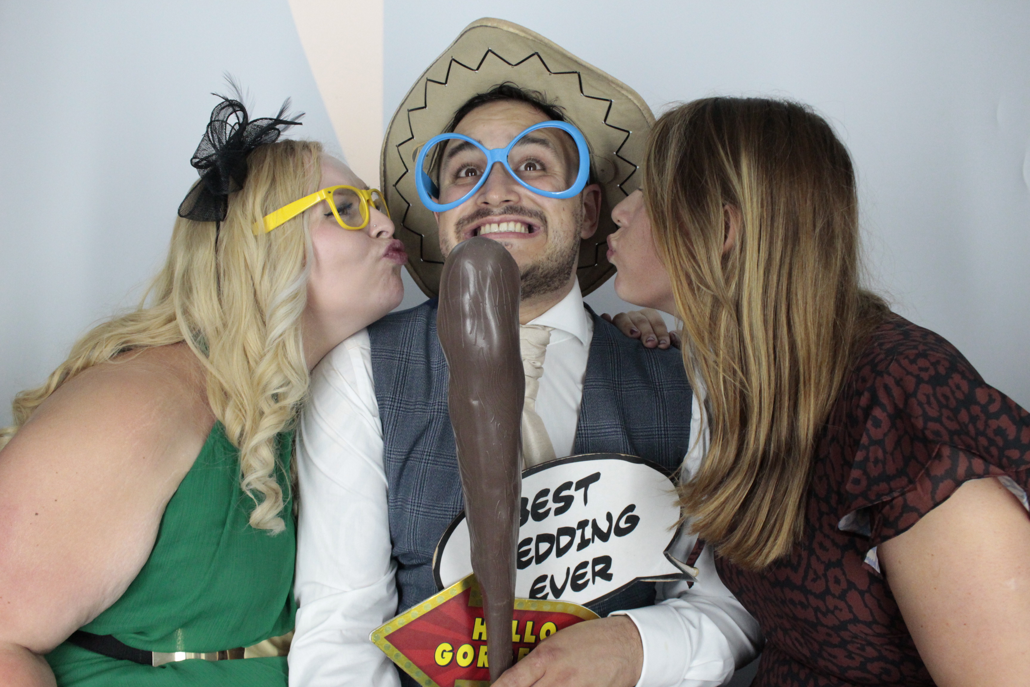 Emma & Karl's Wedding | View more photos from the event at gallery.myphotoboothexperience.co.uk/u/MyPhotoBoothExperienceLtd/Emma-Karls-Wedding